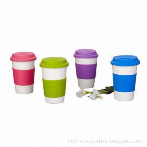 Ceramic mugs with silicone lid and grip